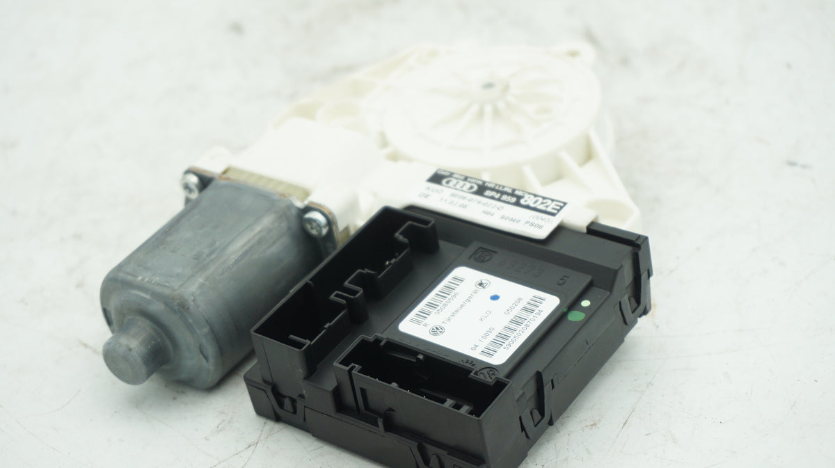 AUDI A3 8P REAR RIGHT WINDOW MOTOR 8P4959802E - LRI Autoparts