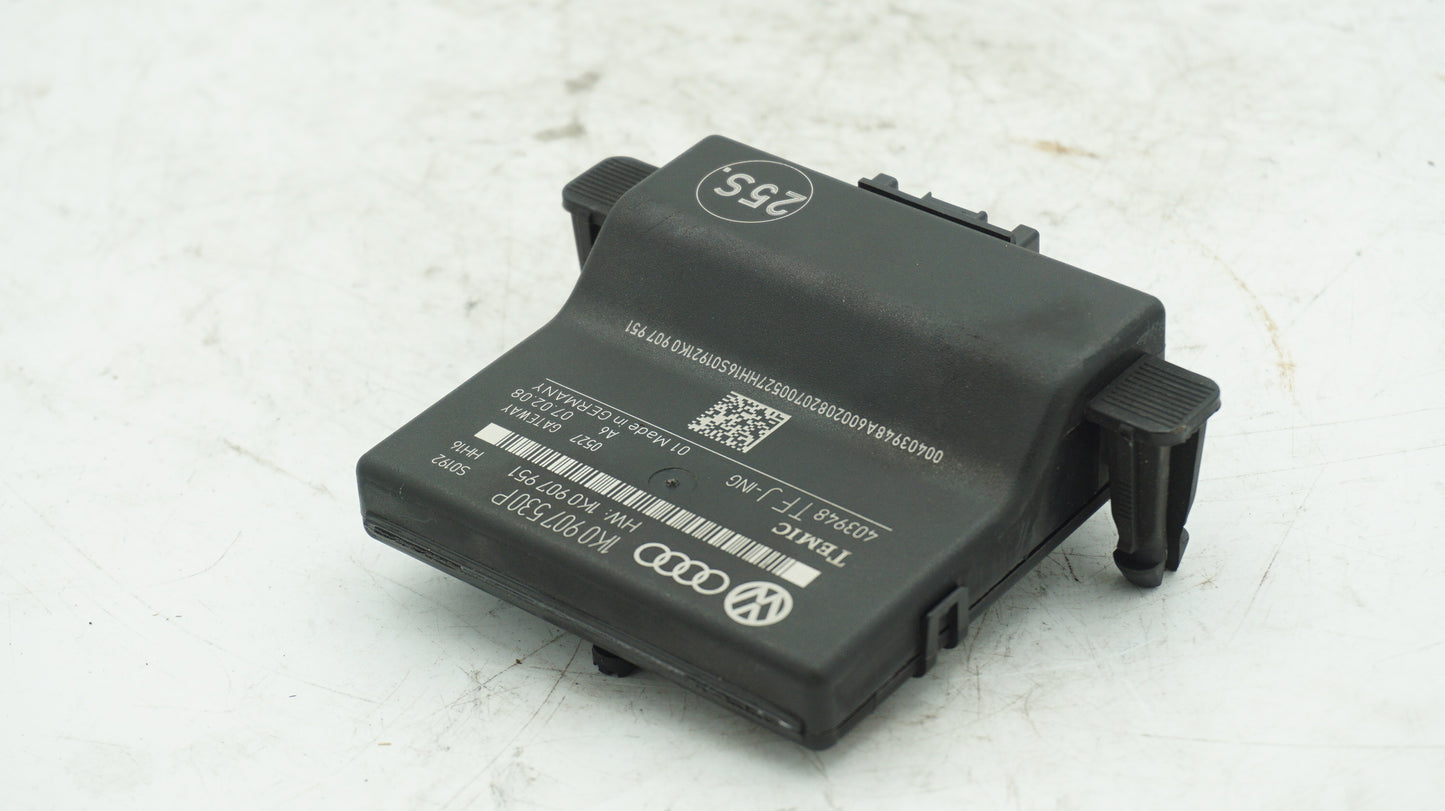 AUDI A3 8P GATEWAY CONTROL MODULE 1K0907530P