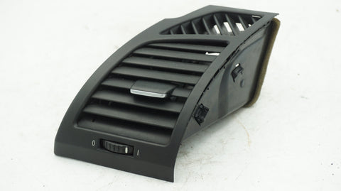 BMW E82 E87 E88 LEFT AIR VENT 7059187