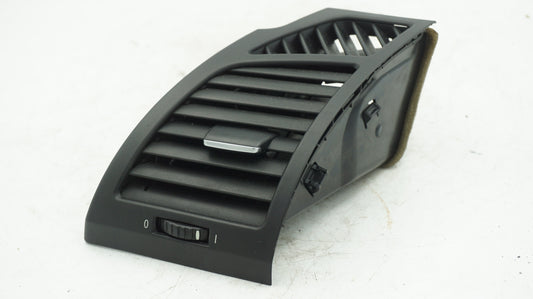 BMW E82 E87 E88 LEFT AIR VENT 7059187