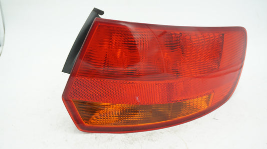 AUDI A3 8P HATCHBACK RHS RIGHT TAIL LIGHT 8P4945095