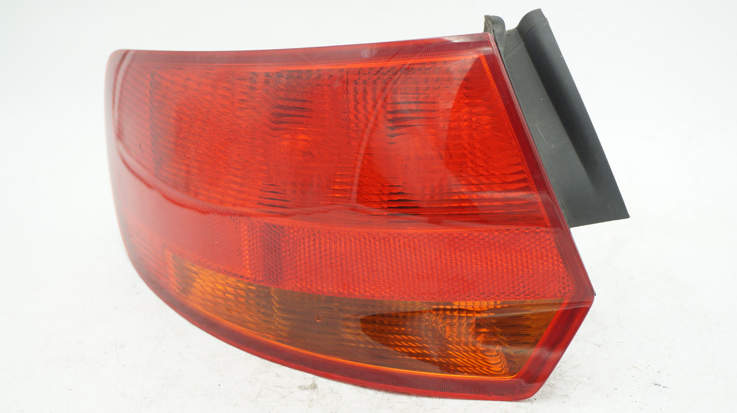 AUDI A3 8P HATCHBACK LEFT TAIL LIGHT 8P4945095