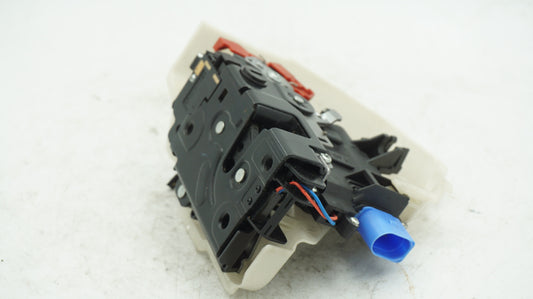 VW MK5 REAR LEFT DOOR LOCK ACTUATOR 7L0839015D