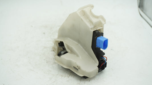 VW MK5 REAR RIGHT DOOR LOCK ACTUATOR 7L0839016D