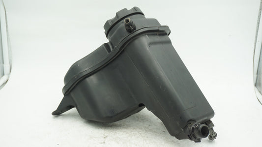 OEM BMW 1 3 X SERIES COOLANT EXPANSION TANK 7567462