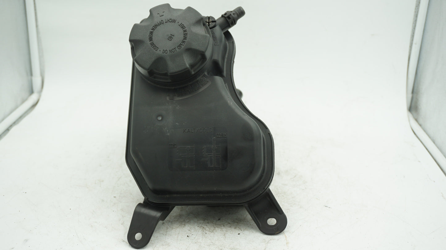 OEM BMW 1 3 X SERIES COOLANT EXPANSION TANK 7567462