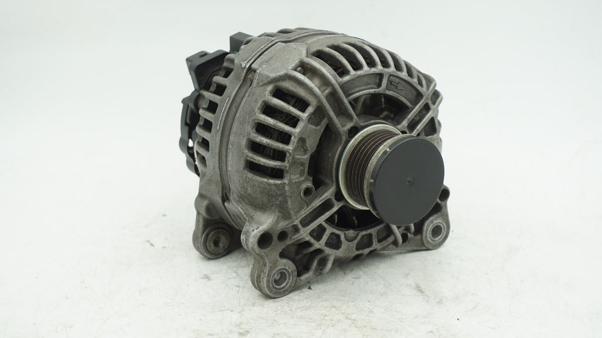 VW GOLF 1.2 1.4 ALTERNATOR 03F903023D
