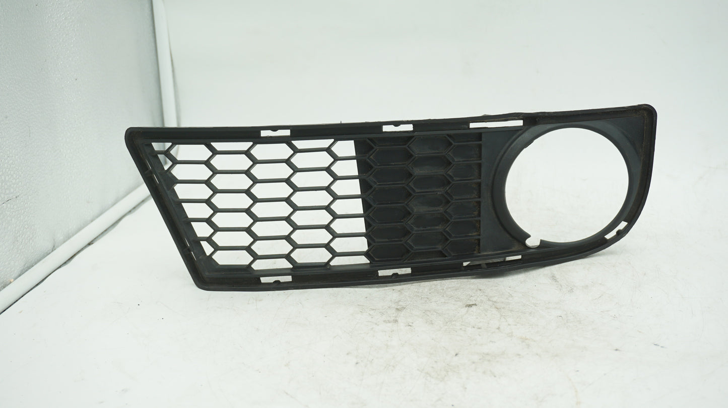 BMW 1 SERIES E82 E88 M-SPORT RIGHT FOG LIGHT GRILL 8045450