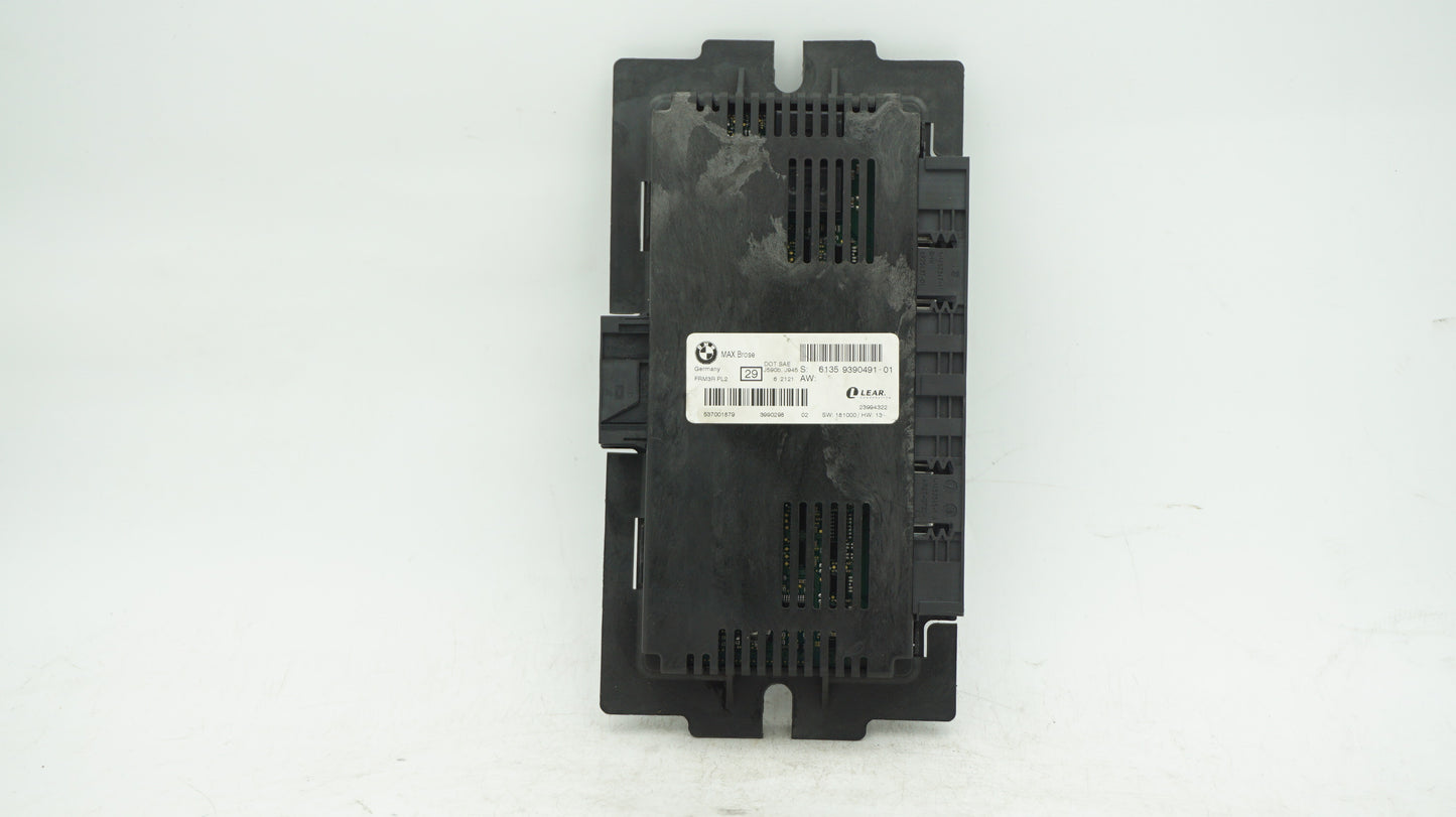 BMW 1 SERIES E87 E8X FRM 3 PL2 FOOTWELL MODULE 61359390491