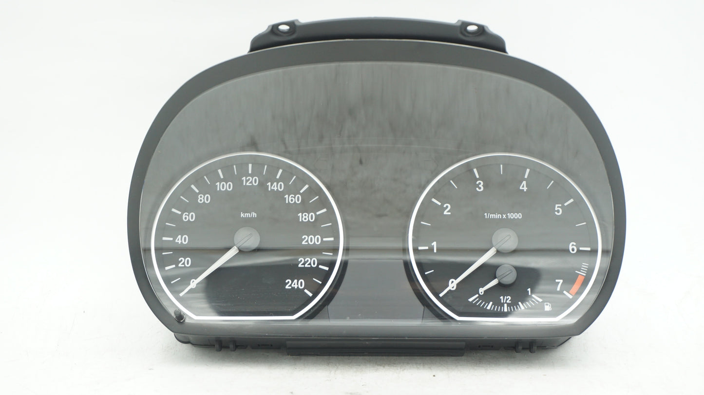 BMW 1 SERIES E82 E87 E88 SPEEDO CLUSTER 4 CYLINDER 9242324