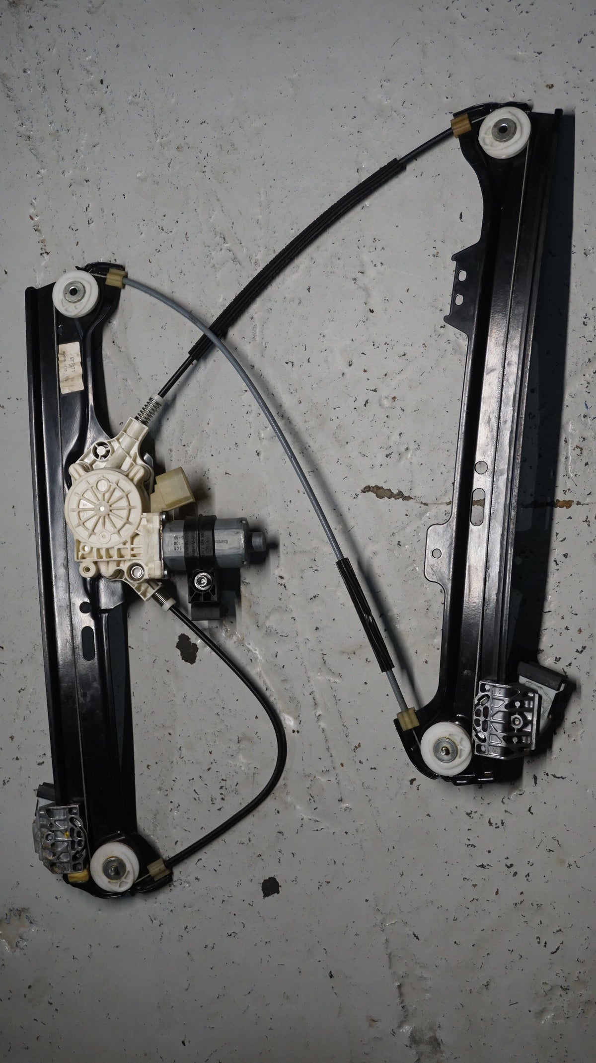 BMW 5 SERIES LHS PASSENER SIDE WINDOW REGULATOR 7184741