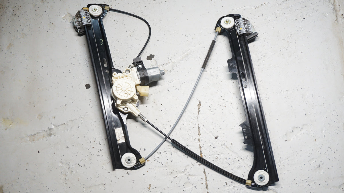 BMW 5 SERIES RHS DRIVERS SIDE WINDOW REGULATOR 7184384