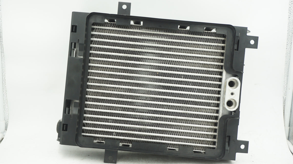 BMW X5 X6 M F86 S63R ENGINE AUXILIARY OIL COOLER 17217645693