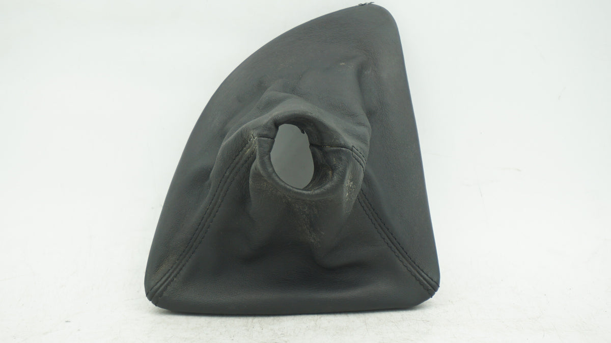 BMW 1 SERIES M SPORT MANUAL GEAR SHIFTER COVER 8037305 - LRI Autoparts
