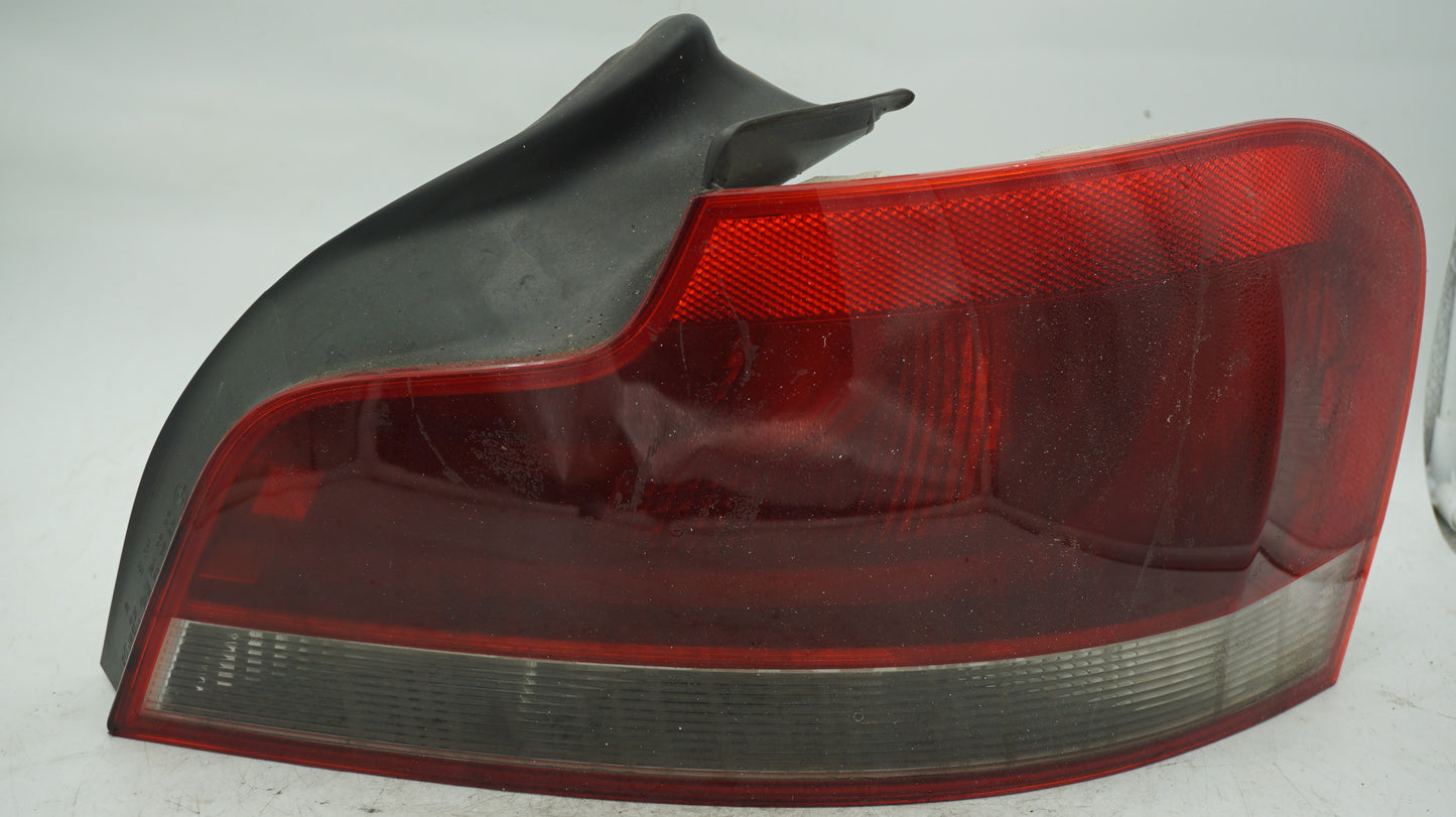 BMW 1 SERIES E82 E88 RHS RIGHT LED TAIL LIGHT FOR PARTS ONLY