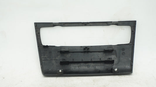 BMW 1 SERIES LCI E82 E87 E88 AIR CONTROL COVER 6976842