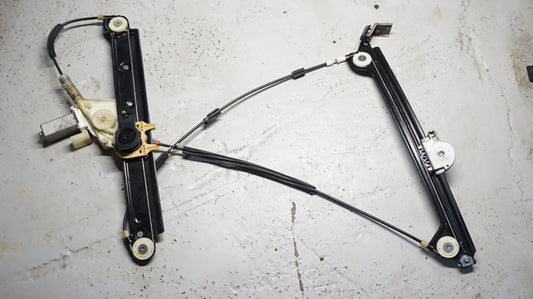 BMW 1 SERIES E87 FRONT RIGHT WINDOW REGULATOR 7286142