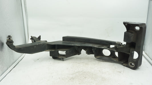 AUDI A3 2009-2013 LEFT HEADLIGHT SUPPORT BRACKET 8P0805607