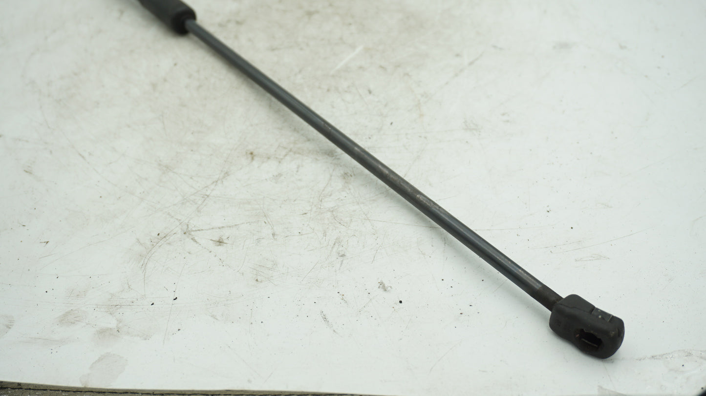 AUDI A3 8P BONNET STRUT 8P0823359