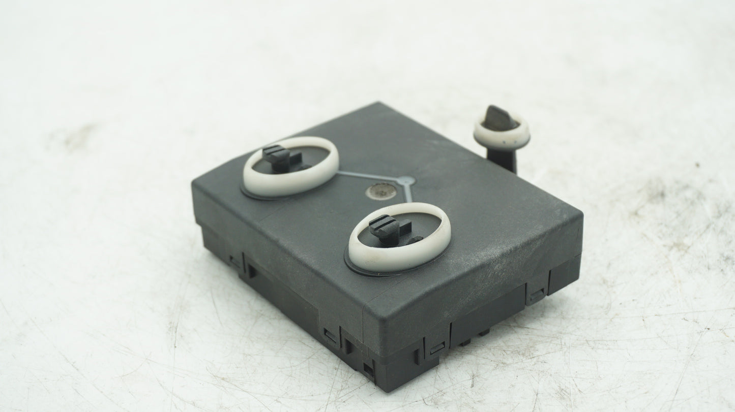 VW AUDI FRONT RIGHT DOOR CONTROL MODULE 5Q0959392