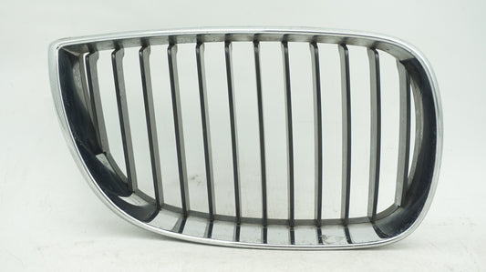 BMW 1 SERIES E87 CHROME RHS RIGHT FRONT KIDNEY GRILL 7077130