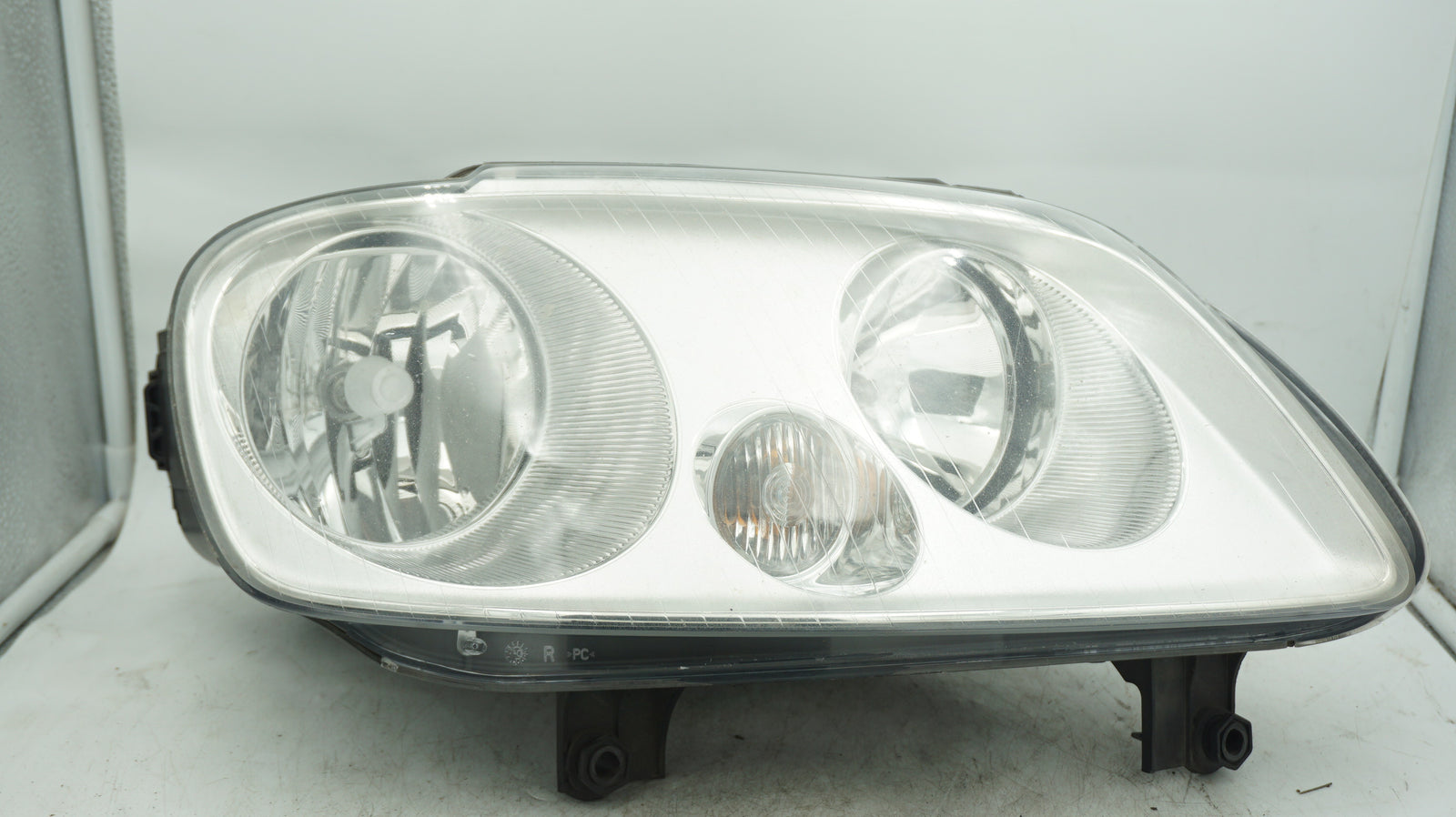 VW CADDY DRIVERS SIDE RHS HEADLIGHT 2K0941006