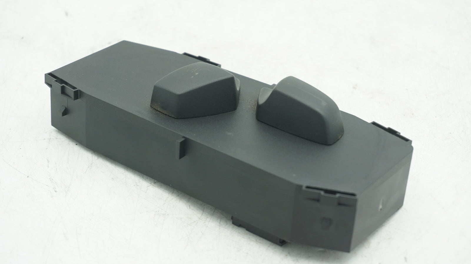 BMW 1 3 SERIES FRONT LEFT SEAT ADJUSTMENT SWITCH 6936981 - LRI Autoparts