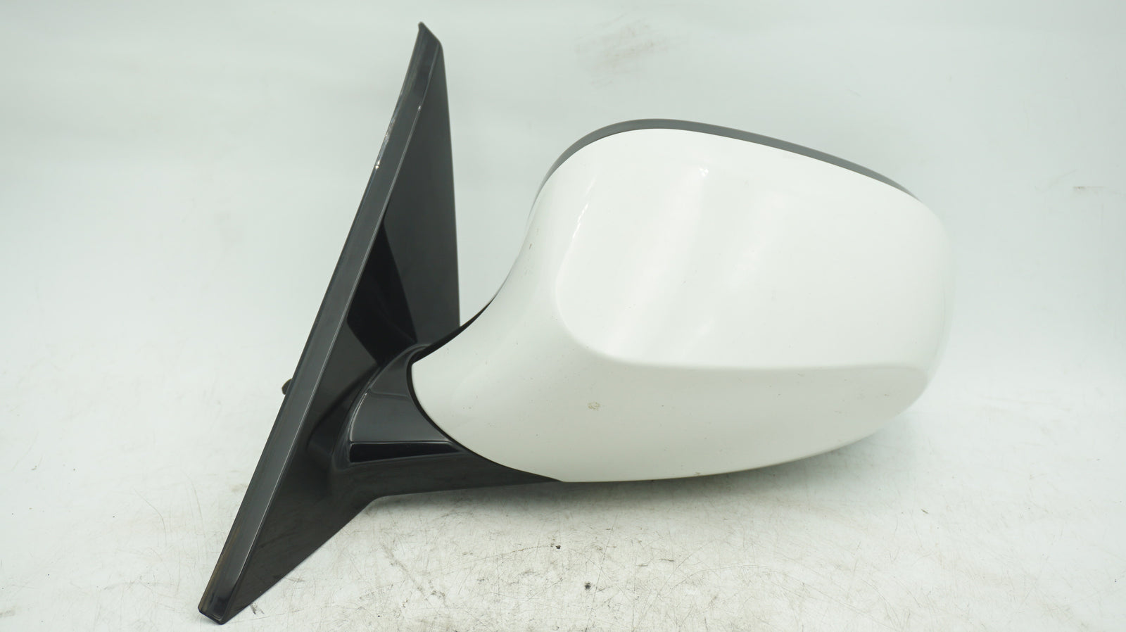 BMW 1 SERIES E82 E88 LHS LEFT PASSENGER MIRROR M-SPORT 7208145 WHITE - LRI Autoparts