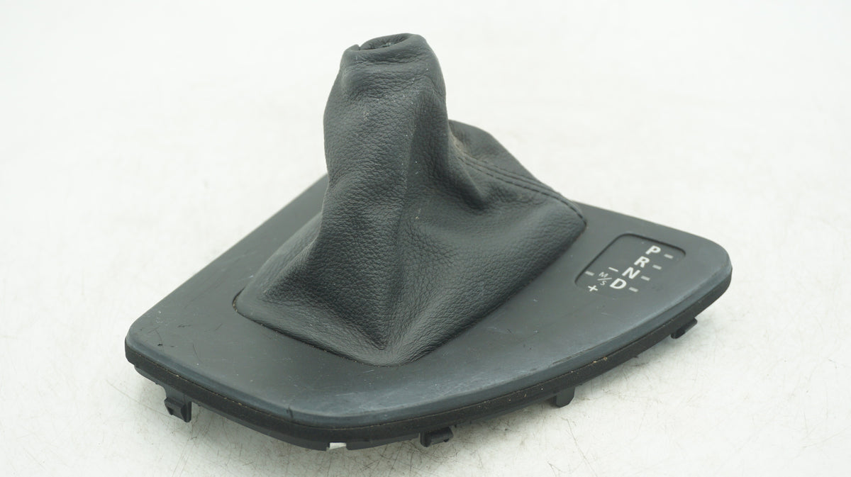BMW 3 SERIES AUTOMATIC GEAR SHIFT SURROUND WITH BOOT 7155646 - LRI Autoparts