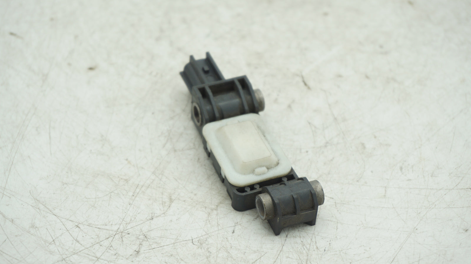 VW AUDI LONGITUDINAL ACCELERATION SENSOR 8J0959651 - LRI Autoparts