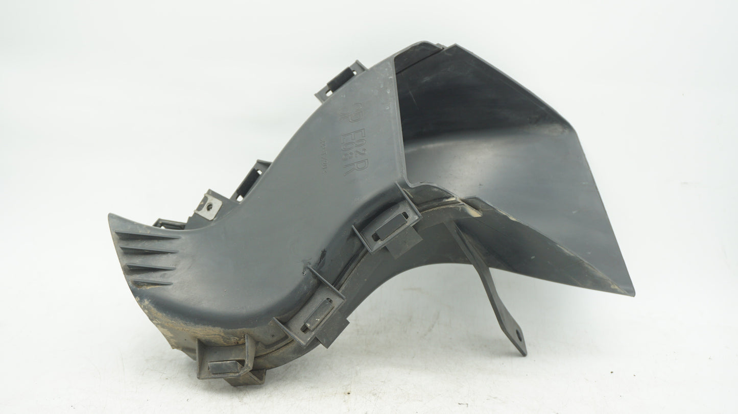 BMW 1 SERIES E82 E88 FRONT RHS RIGHT BRAKE AIR DUCT 8046300