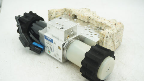 BMW 3 SERIES E93 CONVERTIBLE ROOF MOTOR 7128780