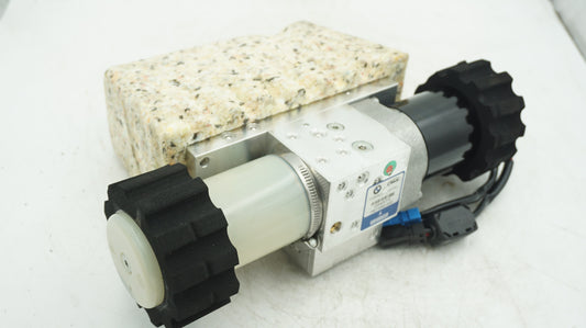 BMW 3 SERIES E93 CONVERTIBLE ROOF MOTOR 7128780