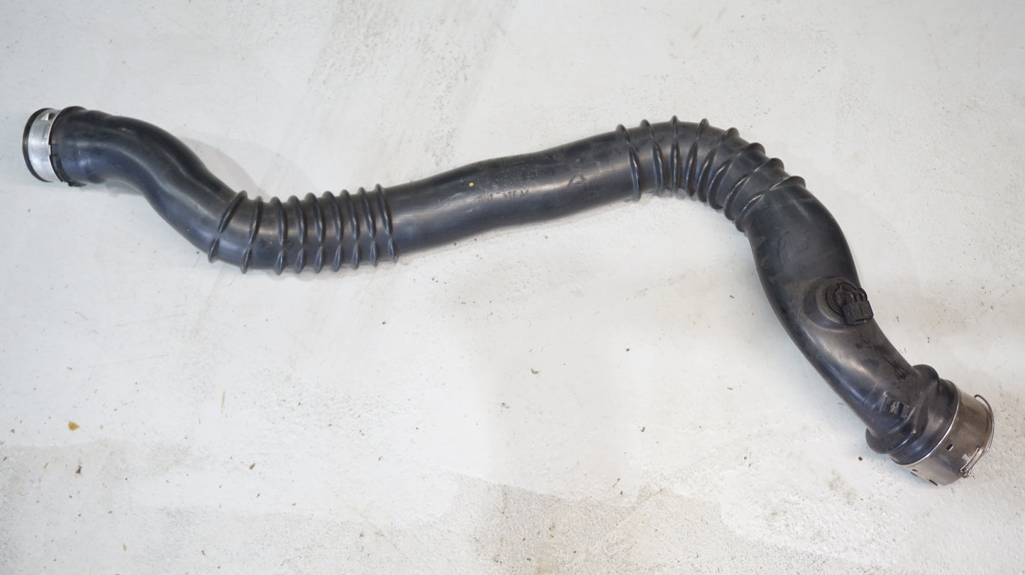 BMW 1 SERIES N47 CHARGE INTAKE AIR HOSE 7797483