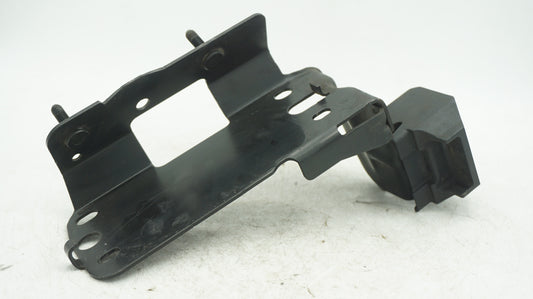 BMW E82 E88 E90 RHS RIGHT FRONT BUMPER CARRIER BRACKET 7154546