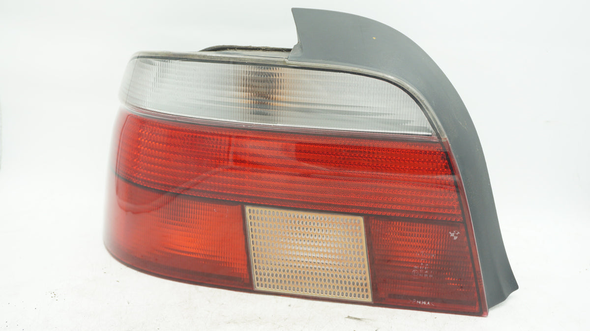 BMW 5 SERIES E39 REAR LEFT TAIL LIGHT - LRI Autoparts