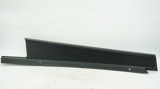 BMW 1 SERIES E87 FRONT LEFT GLOSS BLACK MSPORT B PILLAR DOOR TRIM