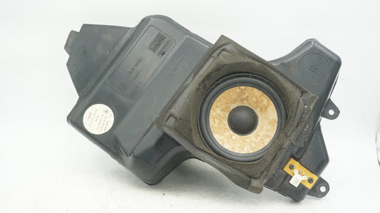 BMW 5 SERIES E39 REAR RIGHT DOOR SPEAKER 8360778