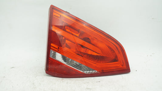 AUDI A3 8P LEFT SIDE TAIL LIGHT 8P0945093