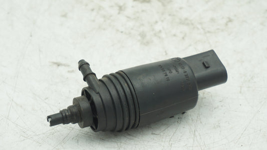 BMW 1 3 5 SERIES HEADLIGHT CLEANING WASH PUMP 8377612