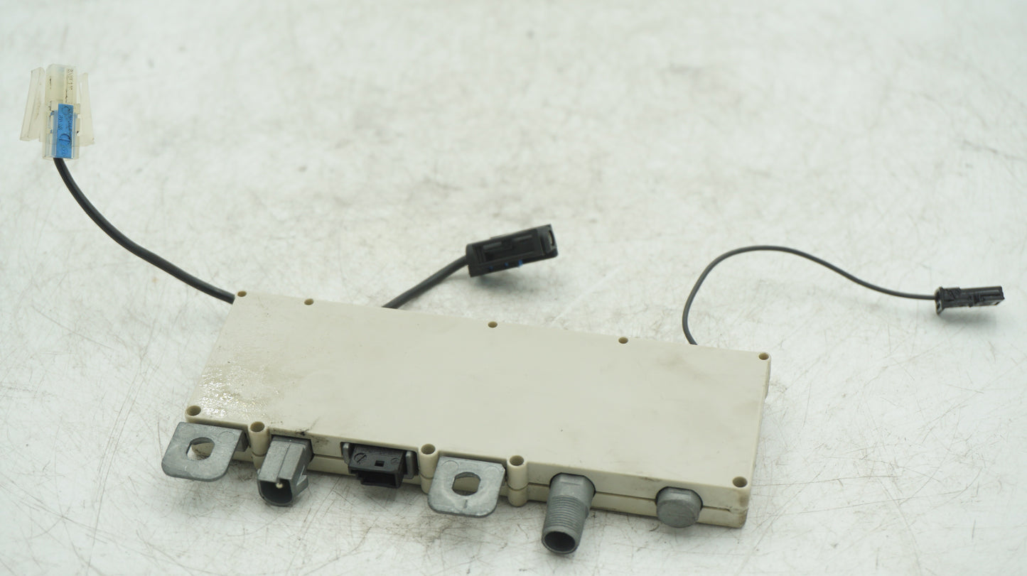 BMW 5 SERIES E39 RADIO ANTENNA AMPLIFIER MODULE 8380686