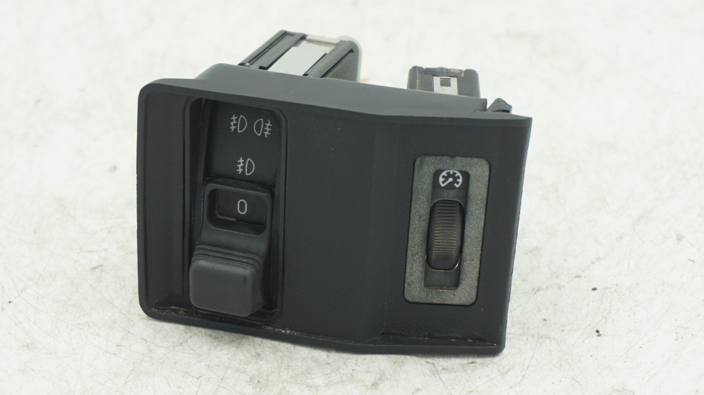 BMW 5 SERIES E34 LEFT HEADLIGHT ADJUSTER SWITCH 8110497