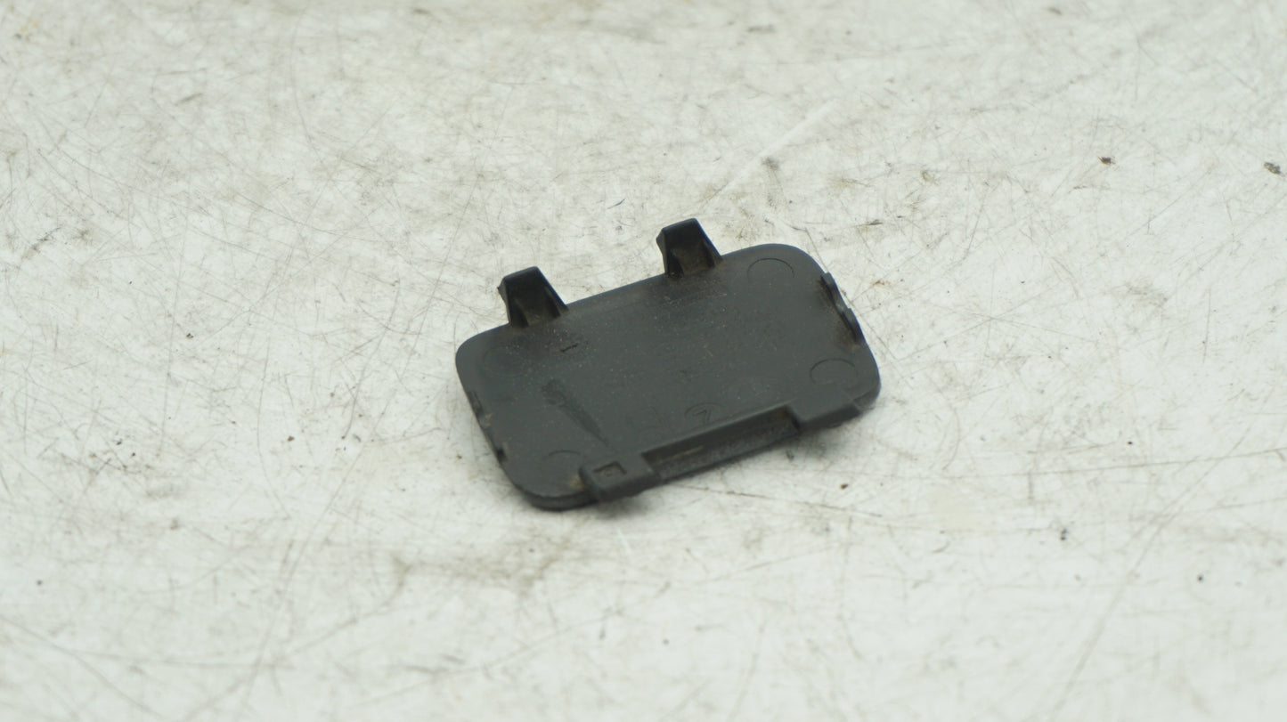 BMW 1 SERIES E87 FRONT TOW HOOK COVER 7166581