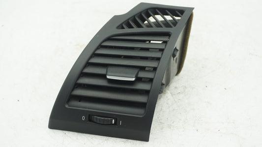 BMW E82 E87 E88 LEFT AIR VENT 7059187