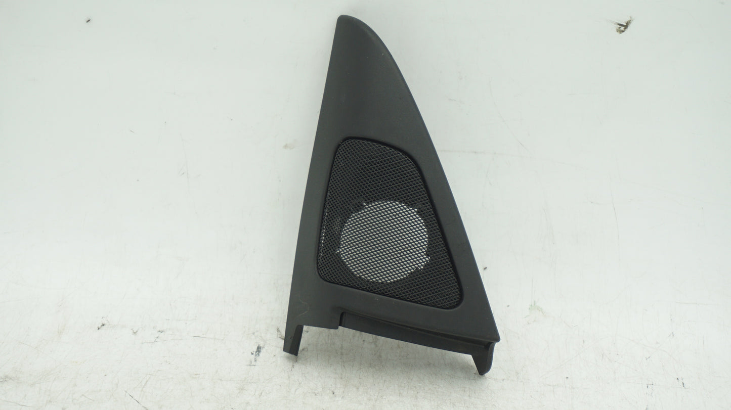 BMW 3 SERIES E92 E93 FRONT LEFT PASSENGER TWEETER SPEAKER COVER 7184197