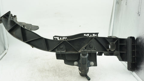 BMW 1 SERIES E82 E88 COUPE RIGHT DRIVERS HEADLIGHT BRACKET 7148762