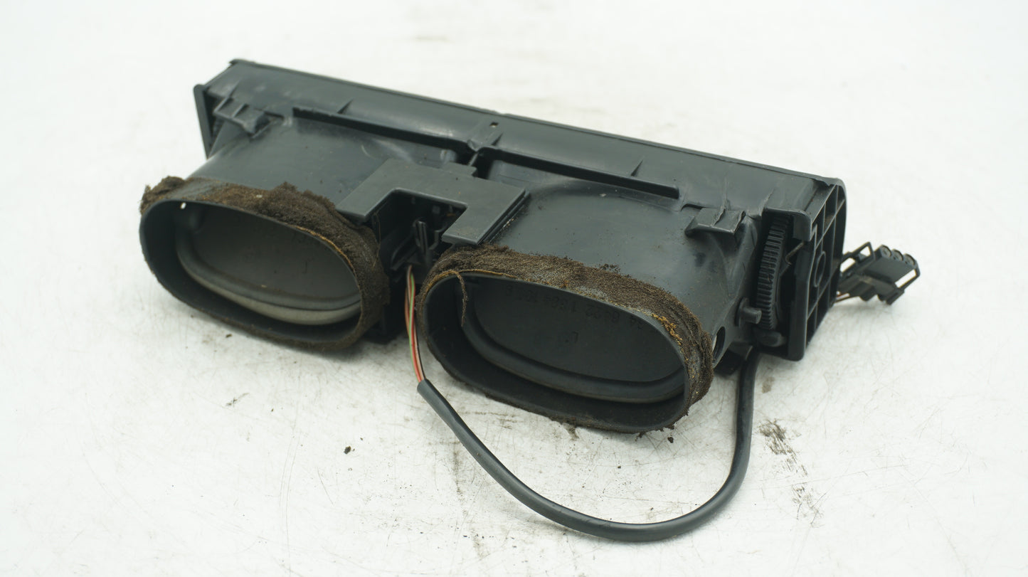 BMW 5 SERIES E34 CENTRE DASHBOARD AIR VENT