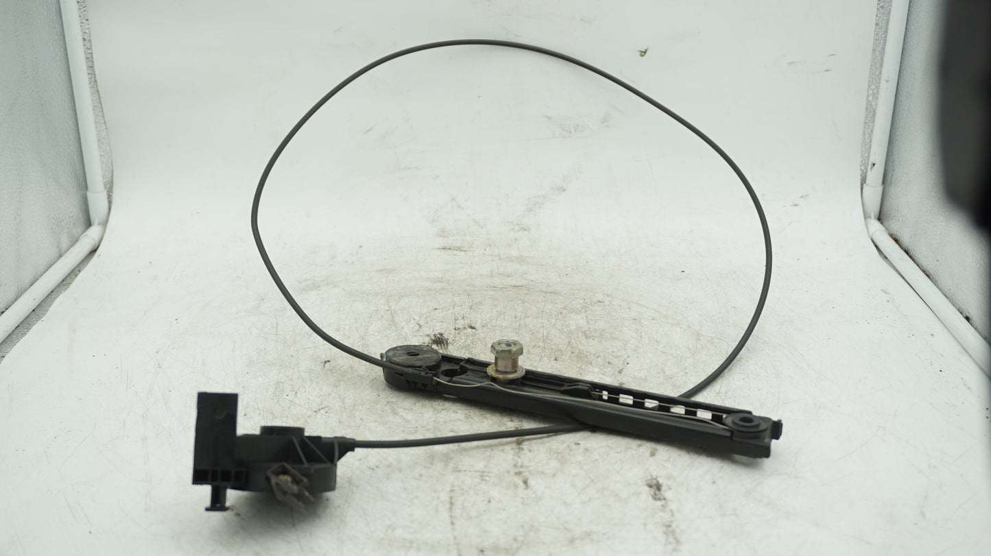 BMW 5 SERIES E39 FRONT RIGHT SEAT BELT TENSIONER 8125856