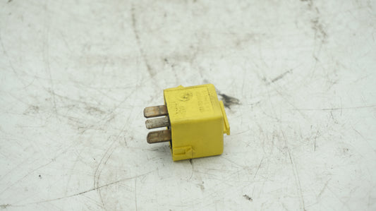 BMW 5 SERIES E34 FUSE RELAY 1389105