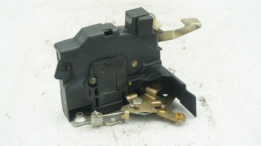 BMW 5 SERIES E34 FRONT RIGHT DOOR LOCK 8181744